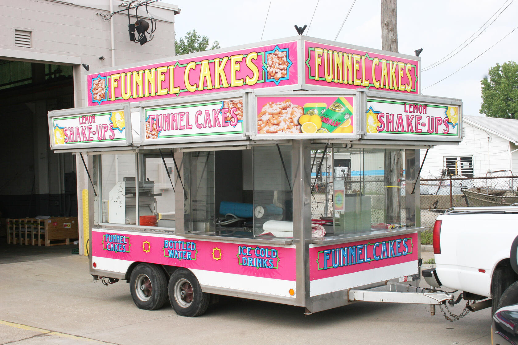 FunnelCakeTrailer.jpg